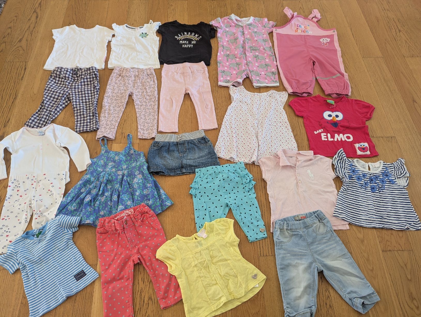 Lotti & Set di vestiti: Kleiderpaket Grösse 86 – Usato da Wallisellen venduto da Taurusit
