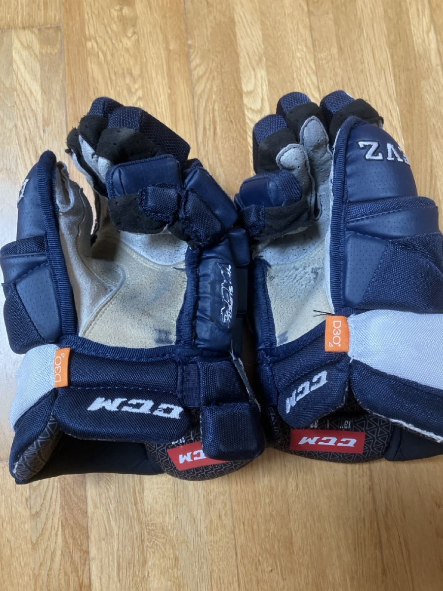 Ccm Altri accessori da uomo: Eishockey Handschuhe EVZ CCM AS1 – Usato da Steffisburg venduto da muggenstutz31 1