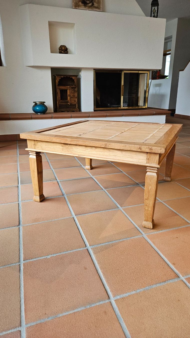 Tische: Massivholz Tisch – Gebraucht aus Bubikon von diditoto