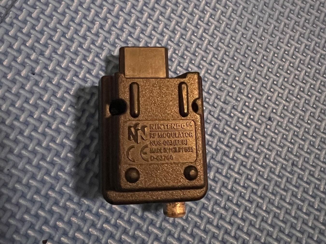 Nintendo Controller: Original Nintendo RF Modulator NUS-003 (EUR) – Gebraucht aus Gossau SG von schlitzerdemon
