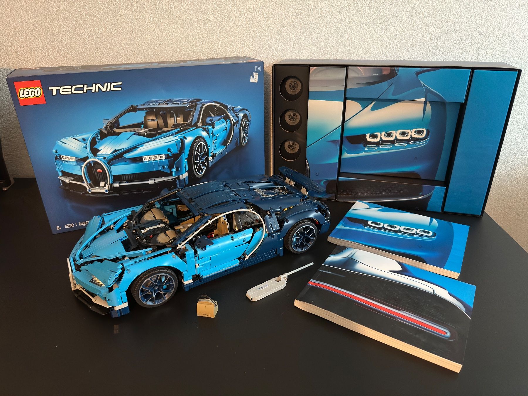 Lego Jeux de construction: LEGO Technic Bugatti Chiron - Set 42083 – D'occasion à Hittnau par LiLRabBbit
