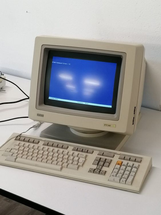 Digital VT340 Terminal inkl. Tastatur (Gebraucht) in Niederdorf für CHF ...