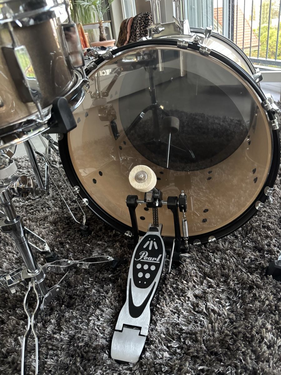 Strumenti musicali: Schlagzeug "Pearl" – Usato da Wädenswil venduto da jamiro_keller 3
