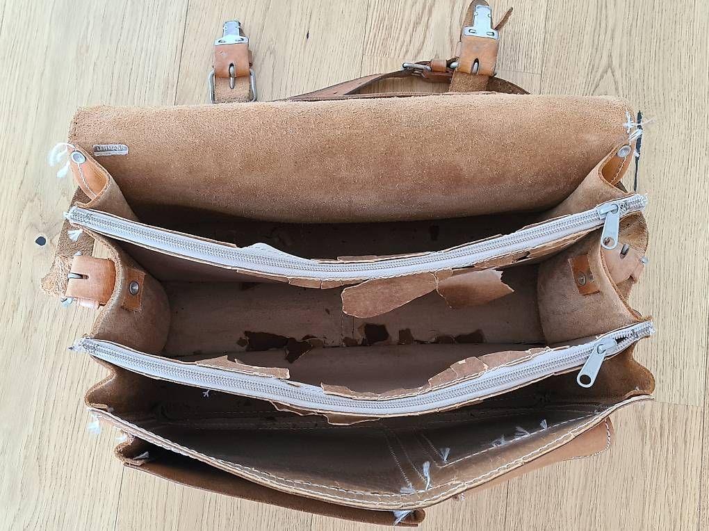 Zaini: Leder Schultasche – Usato da Roggliswil venduto da Nleu 1
