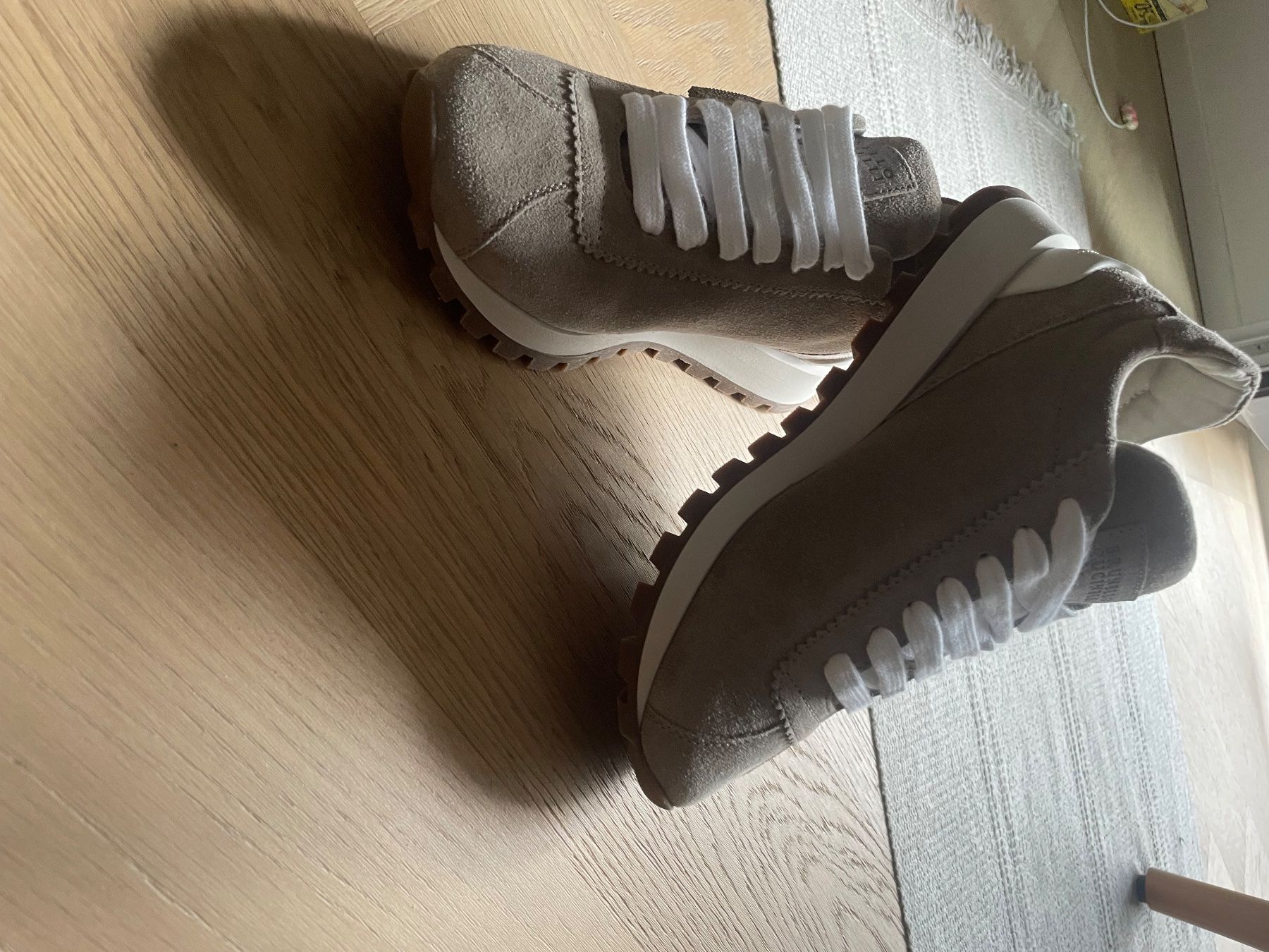 Brunello Cucinelli Damenschuhe: Brunello Cucinelli – Neu und originalverpackt aus Zürich von cvr_lv6d