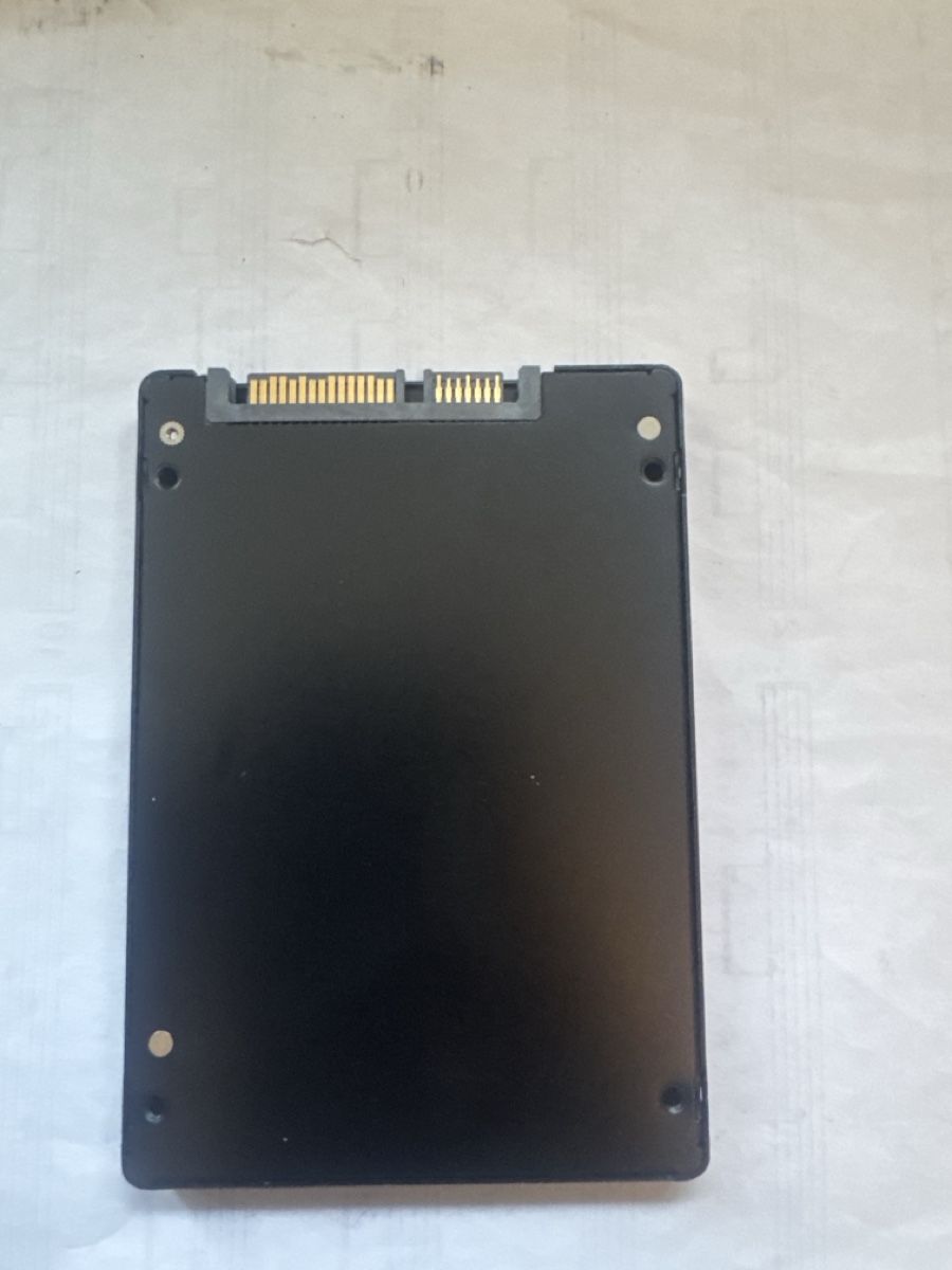 Cartes mémoire: SSD – D'occasion à Le Noirmont par mat_9dtx 1