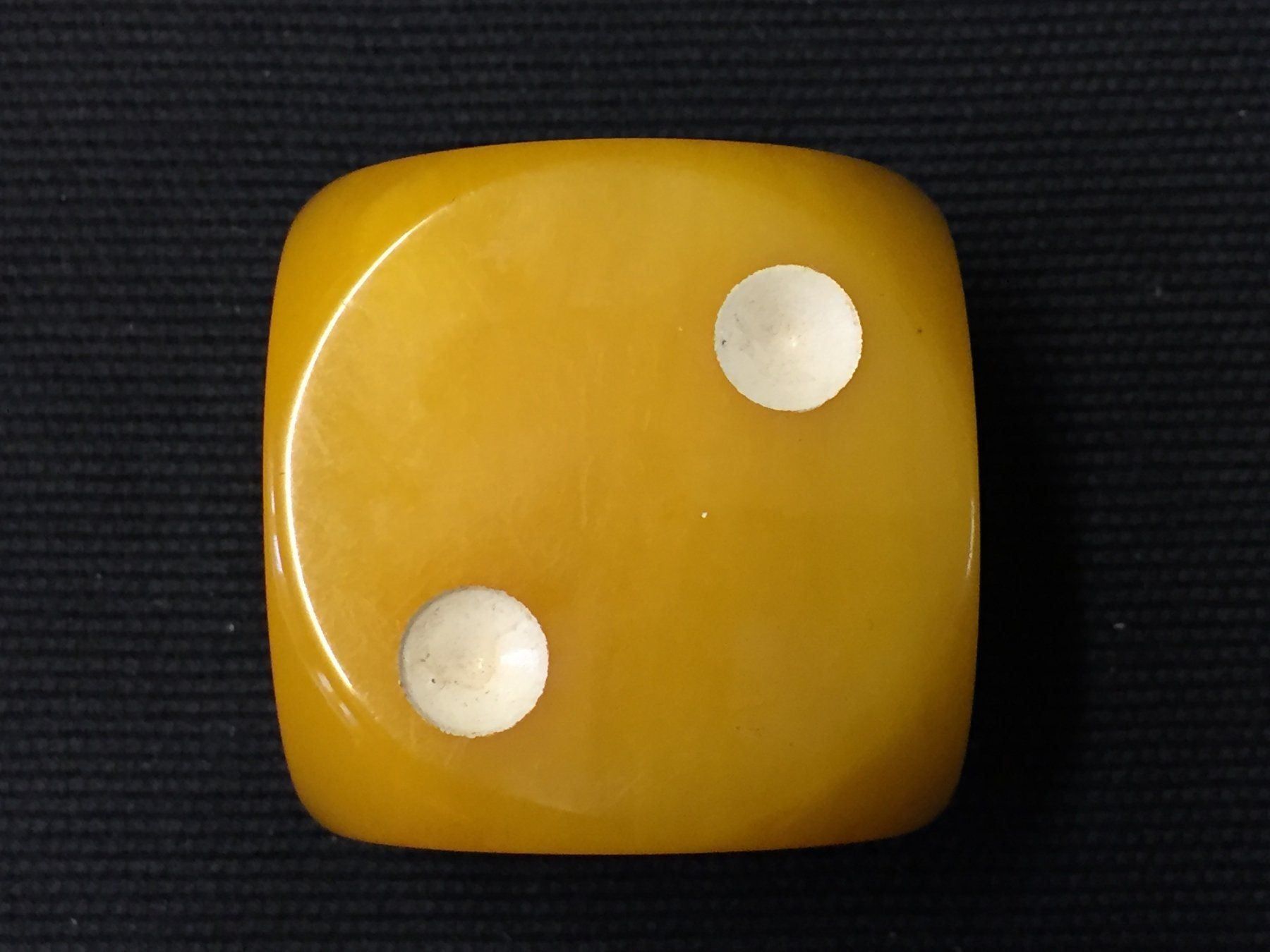 Giochi: Vintage DDR Würfel Bakelit Catalin 4.5cm – Usato da Schaffhausen venduto da vintageville 4