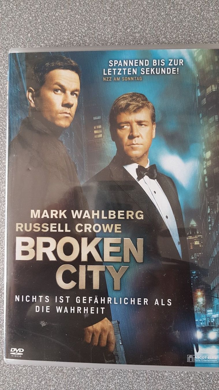 Tutti i DVDs: DVD Broken City / Mark Wahlberg – Usato da Oetwil am See venduto da fineli2