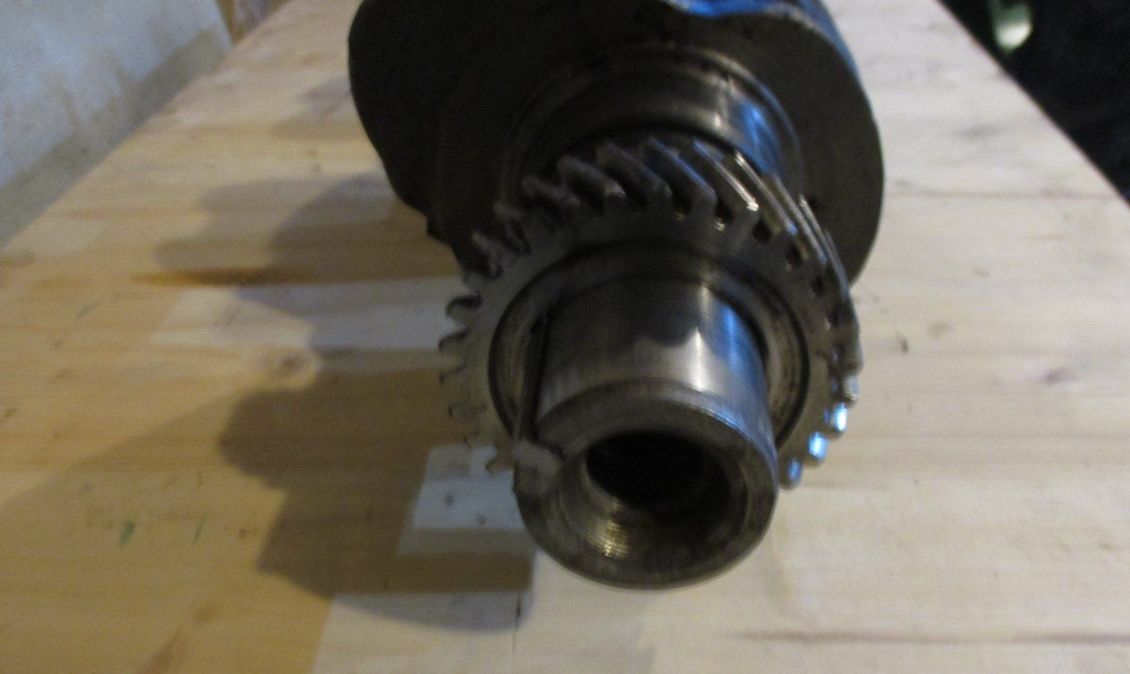 Ford Tutti pezzi di ricambio auto: Kurbelwelle zu Ford-Dieselmotor 592E / oder EBRO-Motor, – Usato da Wetzikon ZH venduto da wea_lrw7 1