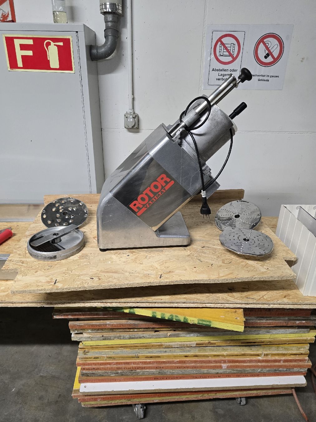 Appareils de cuisine:  Rotor Varimat Gemüseschneider – D'occasion à Emmen par eje_gyj7
