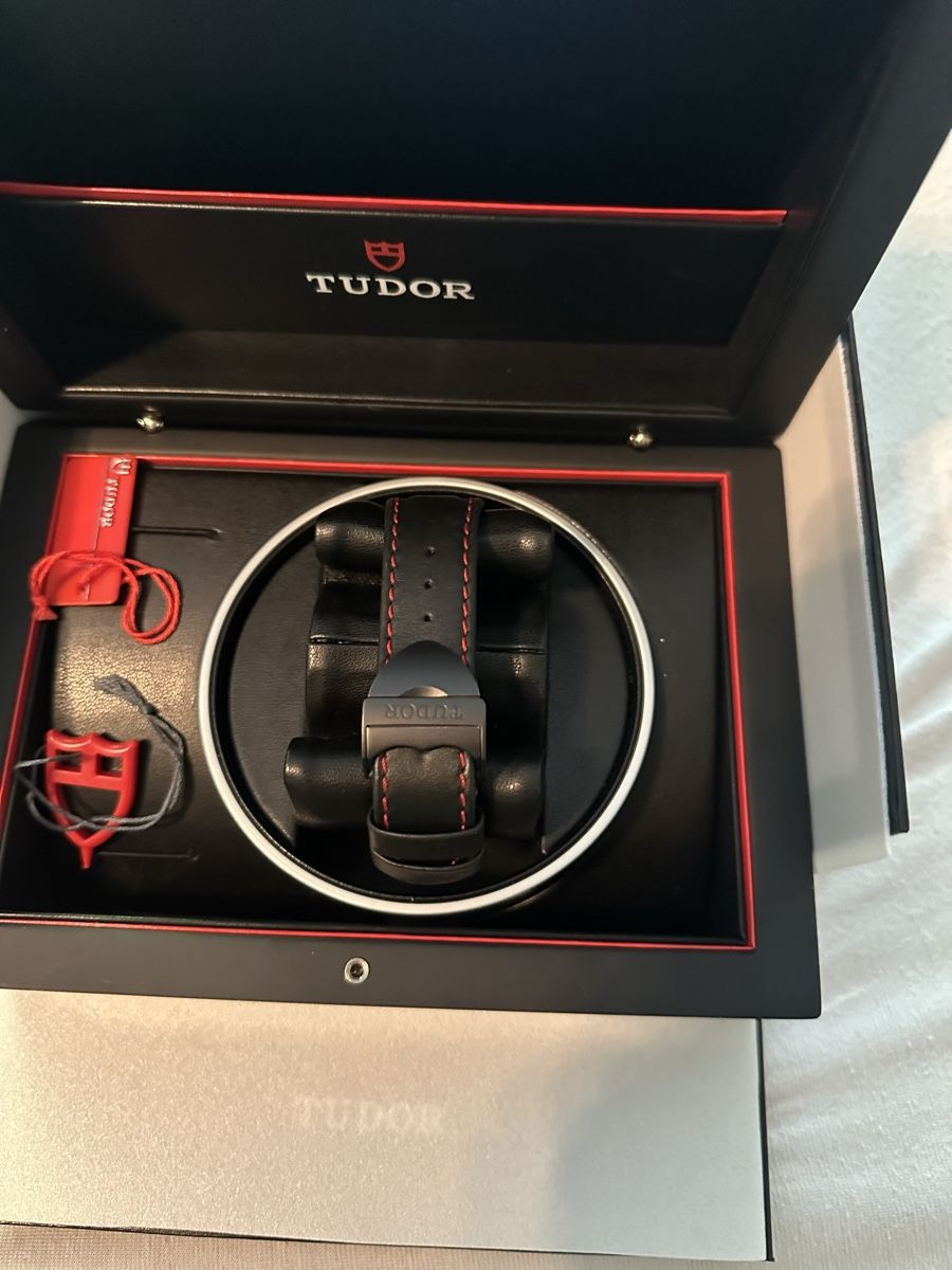 Tudor Orologi: Tudor Fastrider Black Shield – Usato da Chêne-Bourg venduto da Orionad1 1