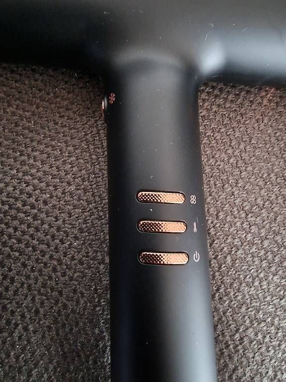 Accessori per capelli: Foehn de coiffeur professionnel – Usato da develier venduto da Gnagna8 2