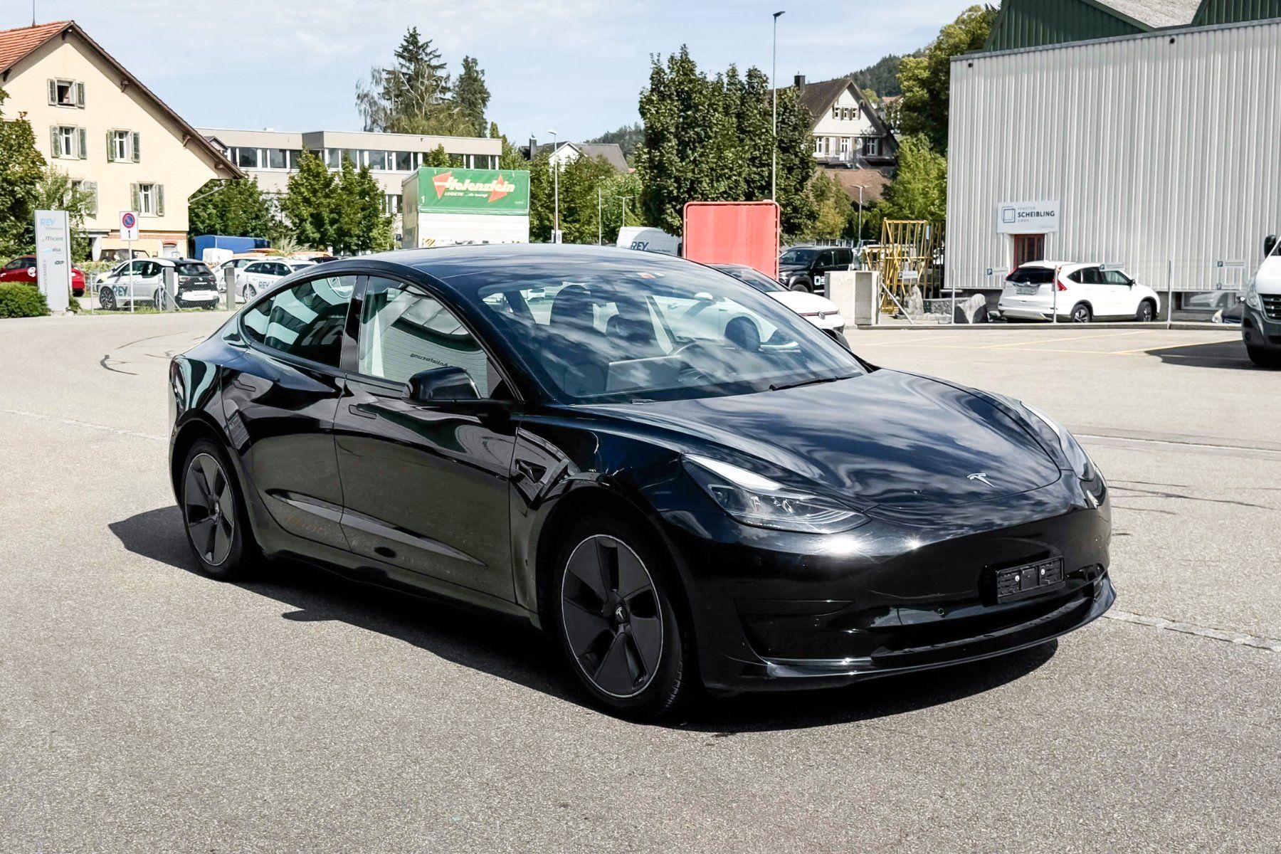 Tesla Autos: Tesla Model 3 SR RWD P – Gebraucht aus Sirnach von cartrade24_bucan 5