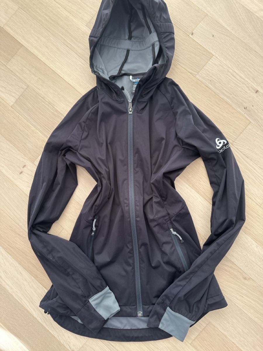 Odlo Jacken: Odlo Damen Jacke, schwarz, NEU, windproof – Neu (gemäss Beschreibung) aus Dübendorf von Bella1177 6