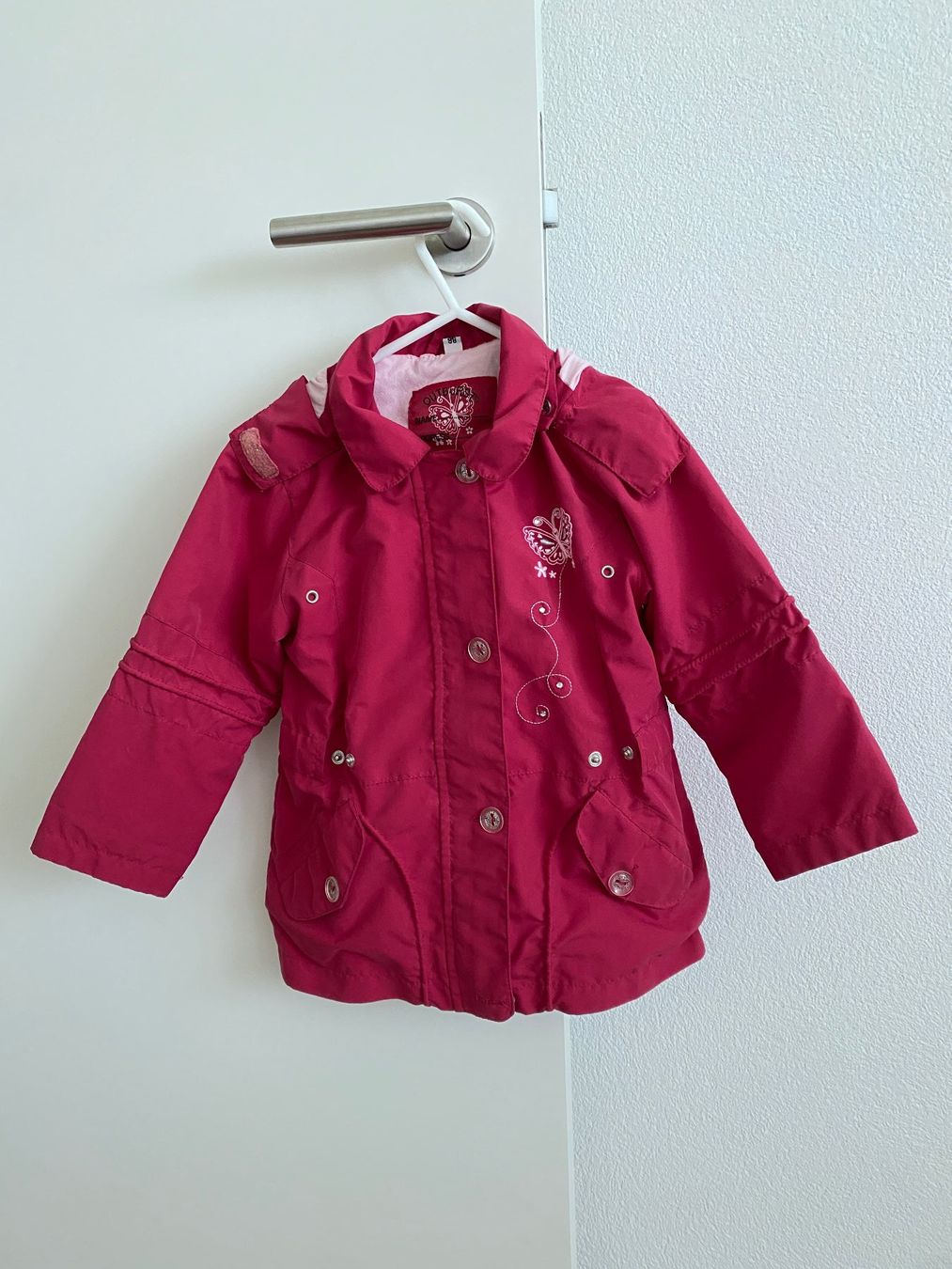 Giacche & Cappotti: Übergangsjacke / Windjacke von Outburst Gr. 98 – Usato da Oberglatt ZH venduto da COiNCiDENT
