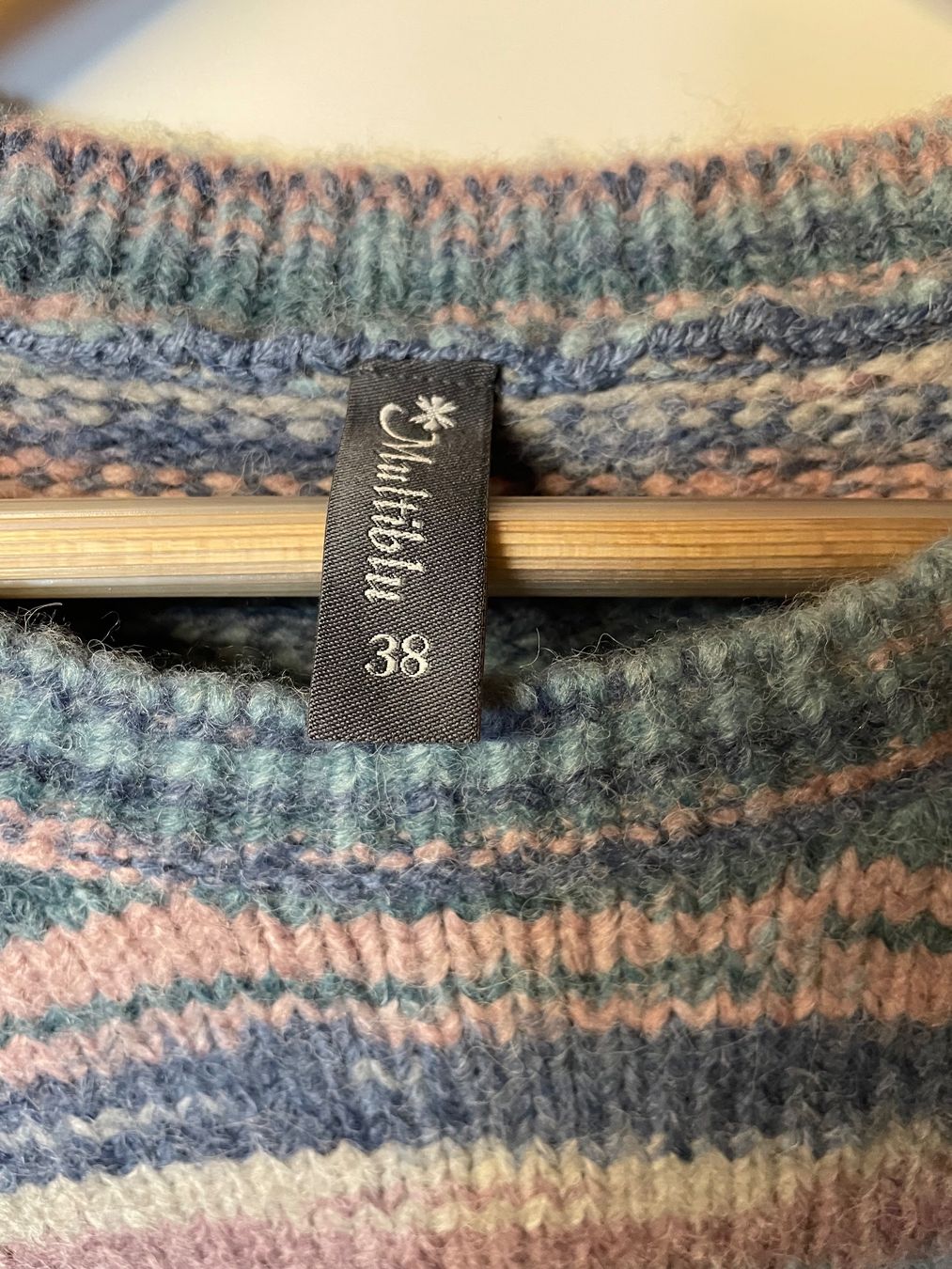Pulls & Sweat-shirts: Pullover Multiblu mehrfarbig gestreift Grösse 38 – D'occasion à Adlikon b.Regensdf par SimoneO01 2
