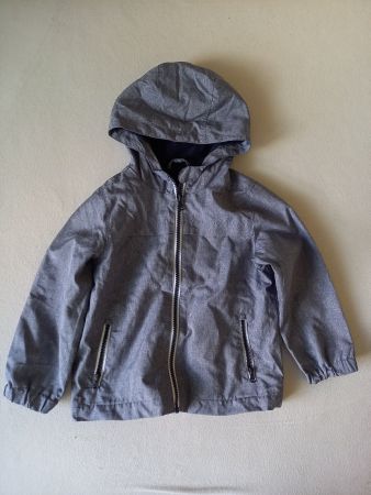 schöne Jacke / Übergangsjacke gefüttert Gr. 92 grau