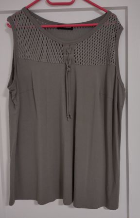 LOT SHIRT MIT JACKE SET IN DER FARBE TAUPE