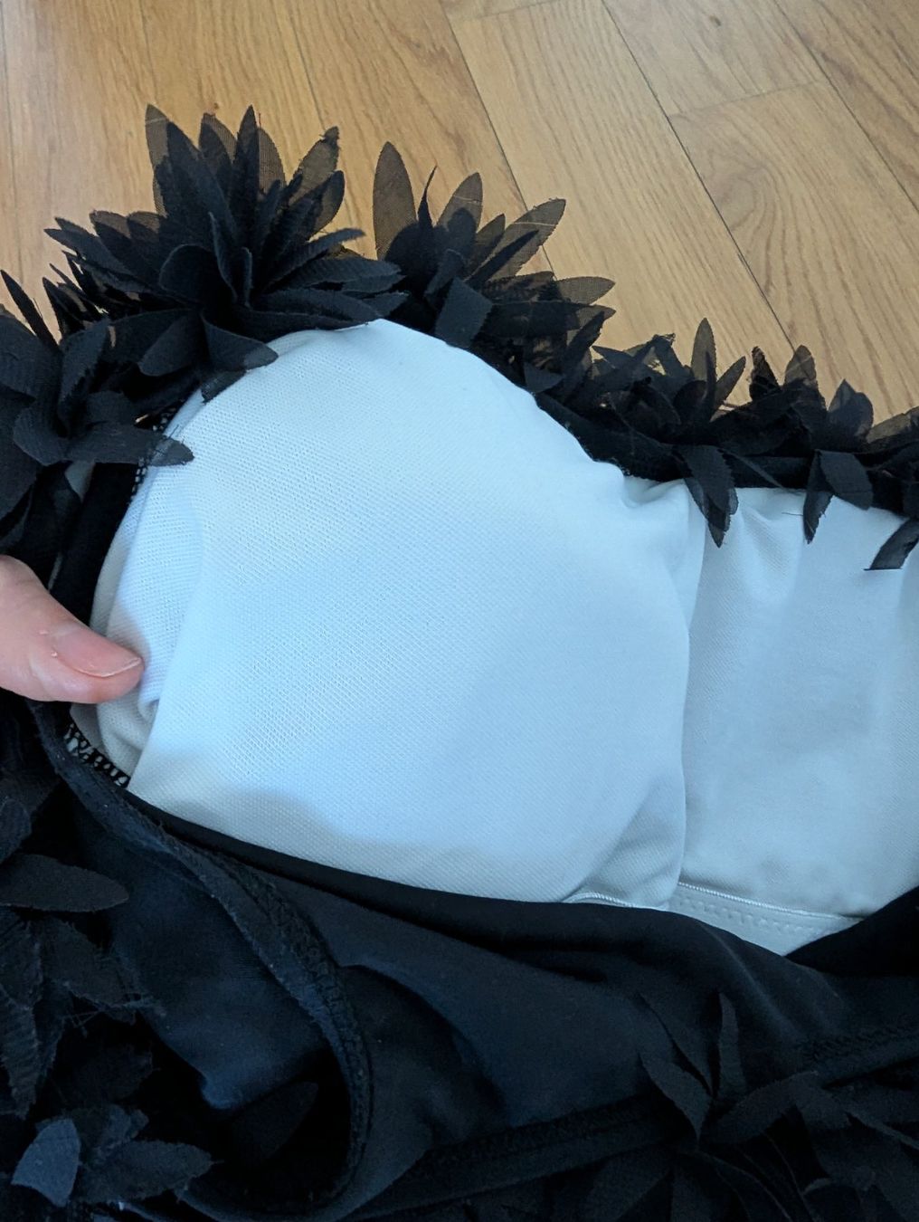 Costumi da bagno & Bikini: Schwarzer Badeanzug, neuwertig mit Blumen, Grösse 36 – Nuovo (secondo la descrizione) da Zug venduto da vik_8fdf 3