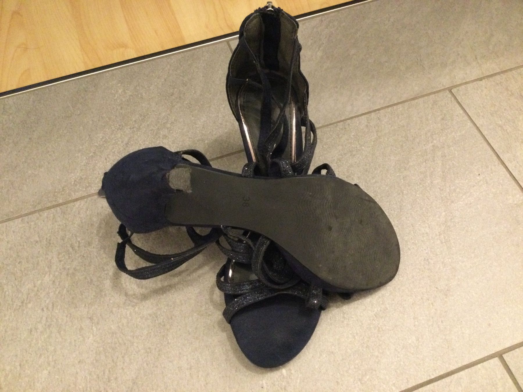Chaussures femmes: Damen Sandalen dunkelblau – D'occasion à Bischofszell par spidi72 2