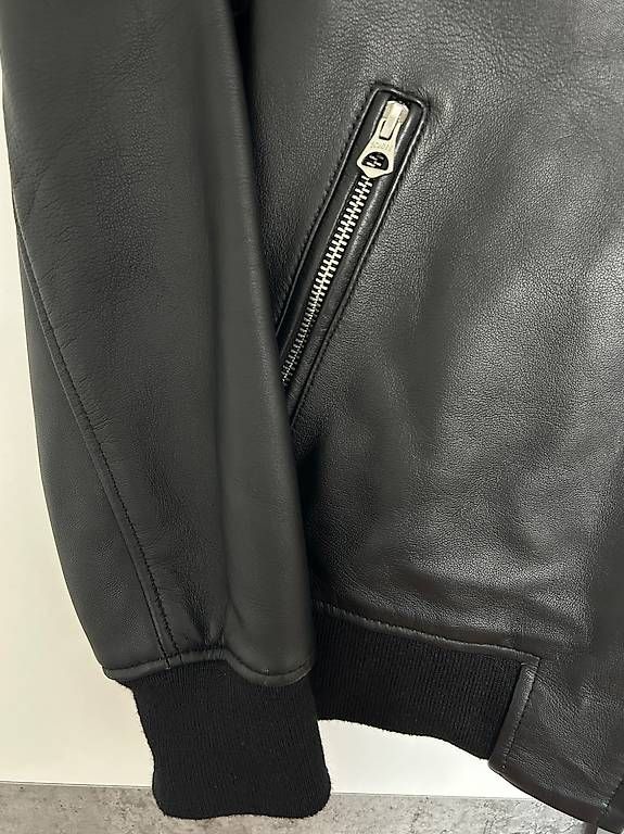 Schott Jacken: Lederjacke Schott N.Y.C., Gr. M – Gebraucht aus Niederglatt ZH von Julia_4 5