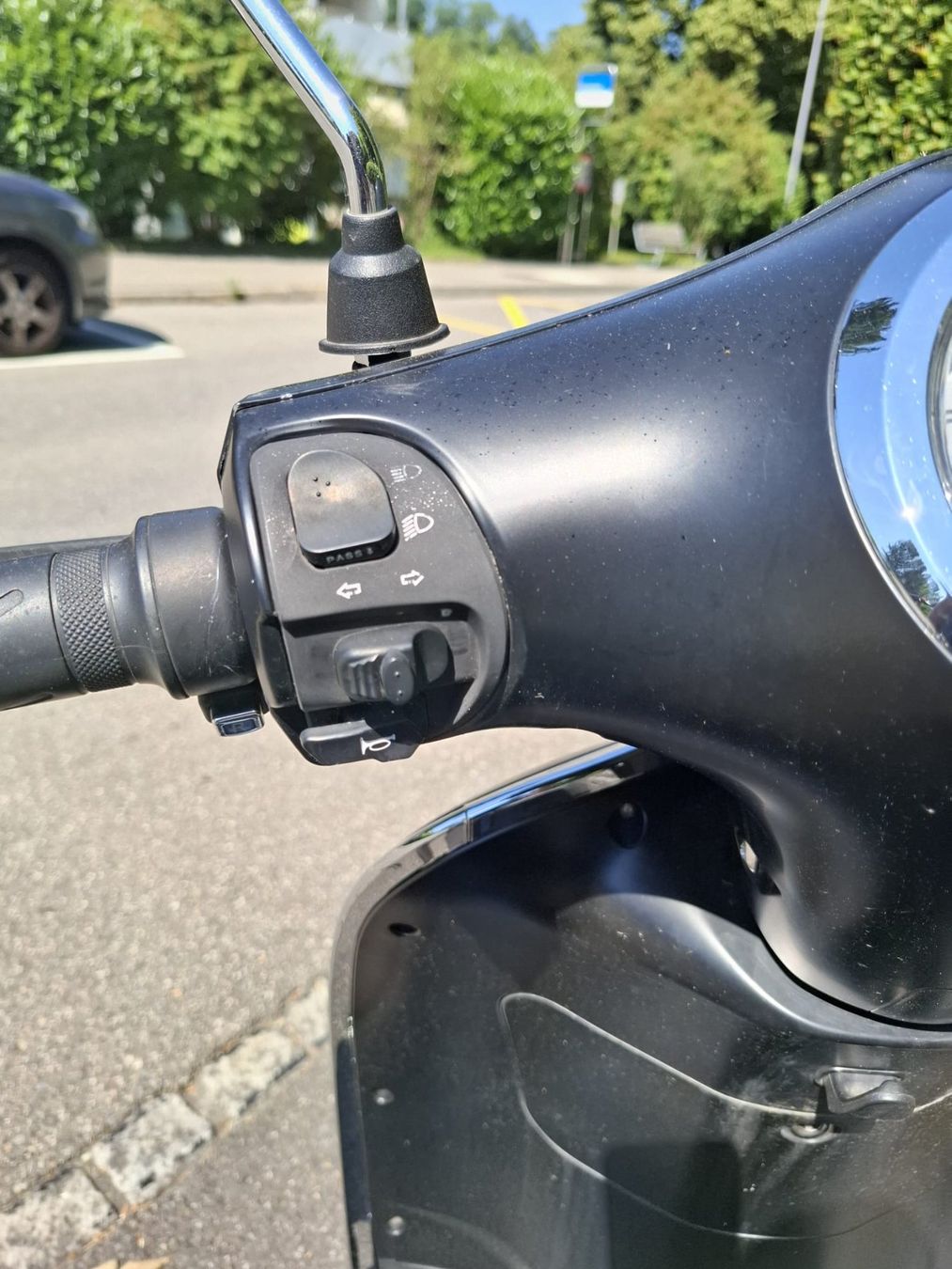 Scooters: E-Roller schwarz matt 5000W, max Speed 90km/h, nur 1'580 km – Neuf (Voir description) à zollikerberg par osci74 3