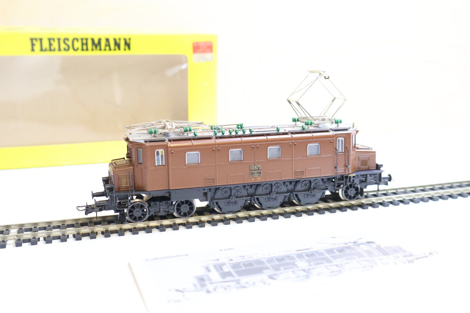 Fleischmann Modelleisenbahnen: Fleischmann SBB Ae 3/6 E-Lok "braun" 4345 - NP: 340.- – Gebraucht aus Winterthur von Monstera 4