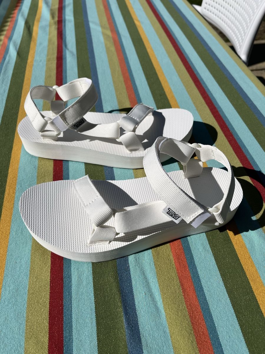 Teva Scarpe da uomo: Neue Teva Trekkingsandalen Gr. 40 – Nuovo e nell'imballaggio originale da Kreuzlingen venduto da London071