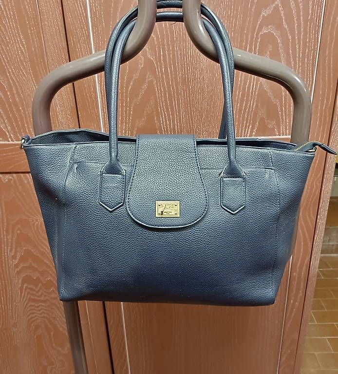 Borse da donna: Comoda borsa – Usato da Pregassona venduto da jeystyle74