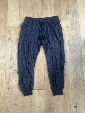Billabong Hose Damen L ideal für den Sommer 