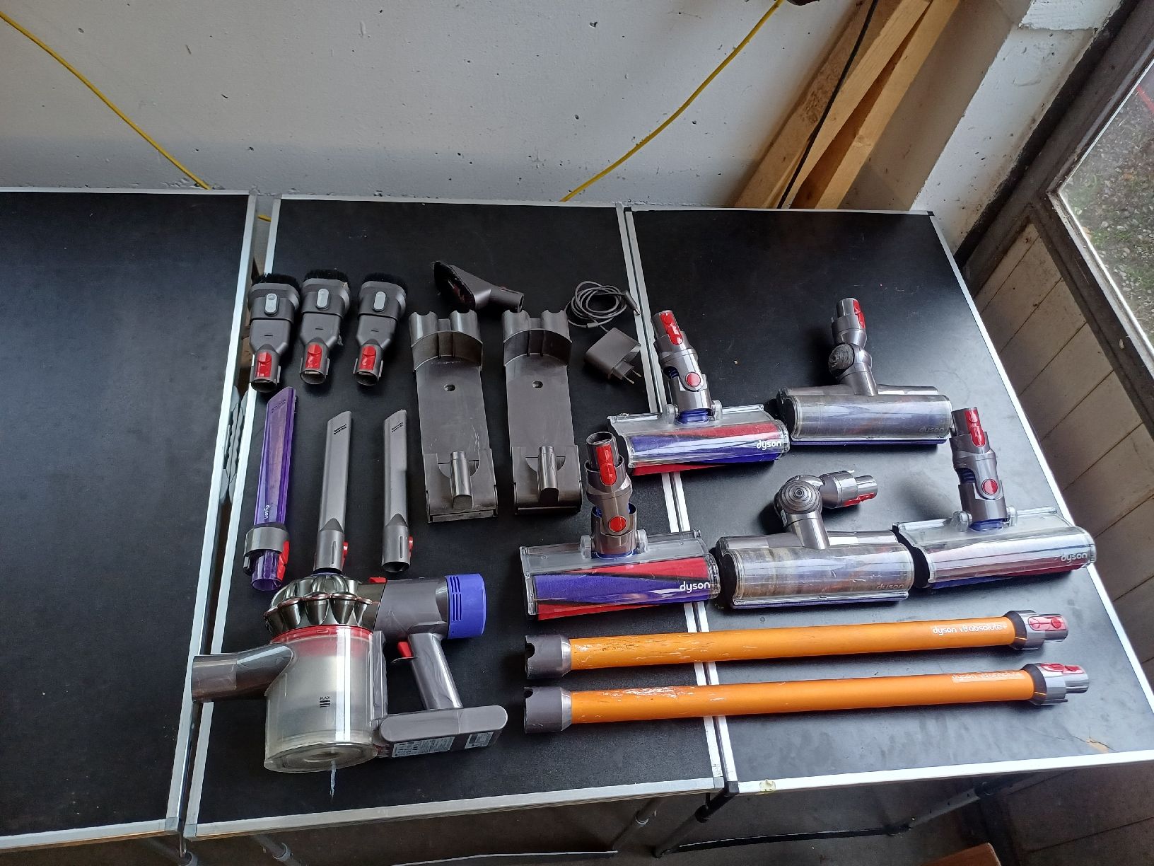 Dyson Aspirapolveri & Accessori: Dyson Staubsauger Konvolut – Difettoso da Wangenried venduto da Recycler94