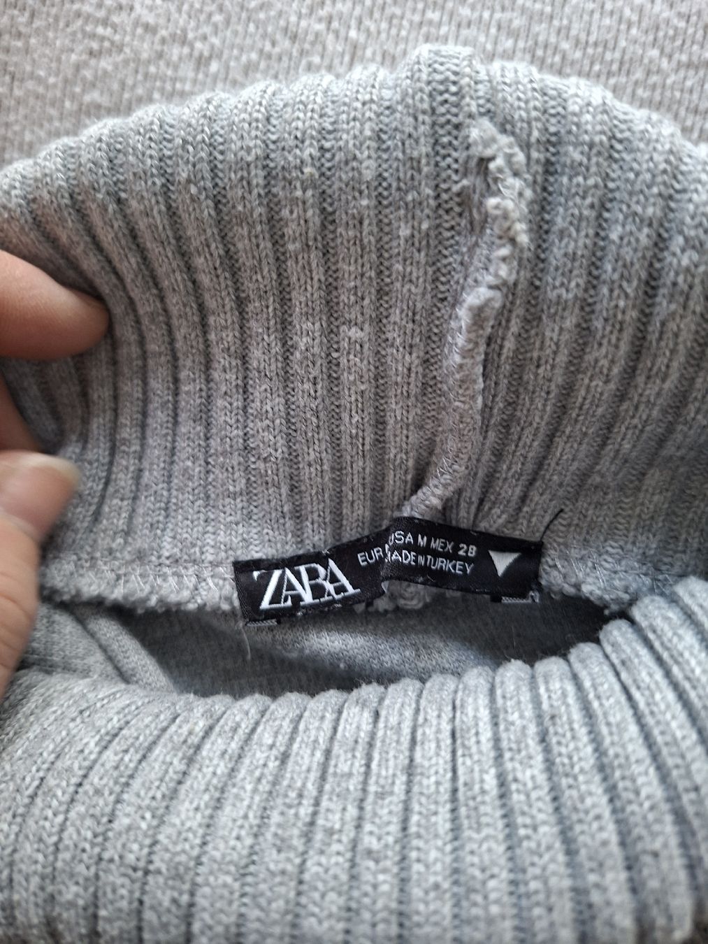 Zara Maglioni & Felpe: Zwei Zara Strickpullover, Rollkragen – Usato da Wallisellen venduto da rahelr90 2