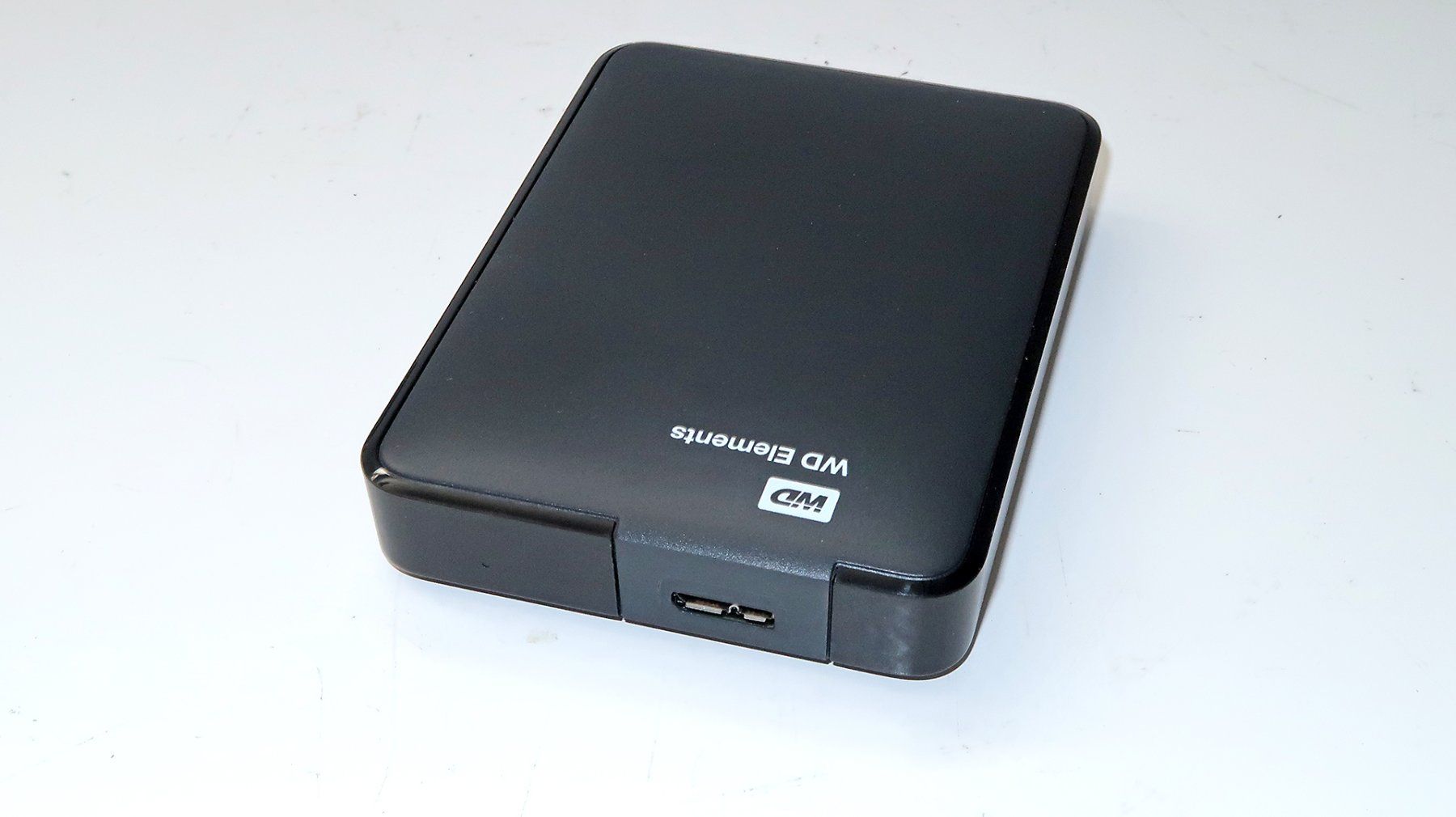 Western Digital Disques durs: Portable Festplatte WD Elements 2TB USB 3.0   2/5 – D'occasion à Uster par Mruedis 3