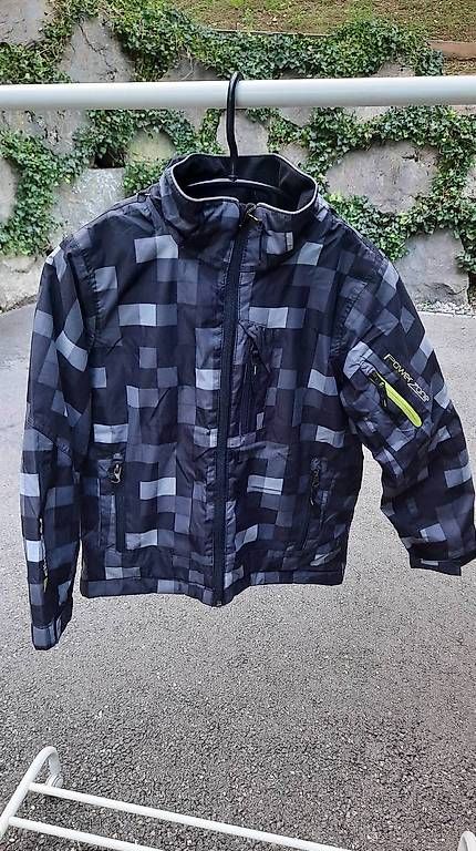 Giacche & Cappotti: Diverses vestes de ski enfant – Usato da Bouveret venduto da familylocher