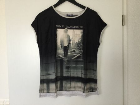Sommerliches T-Shirt mit Städte-Motiv, Grösse 36 neu!