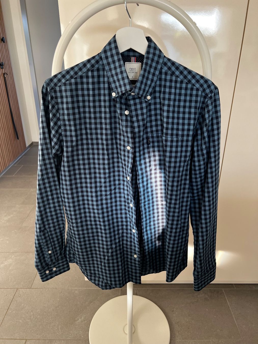 Next Chemises: Hemd von Next blau kariert – D'occasion à Oberwil-Lieli par Jo-Ke