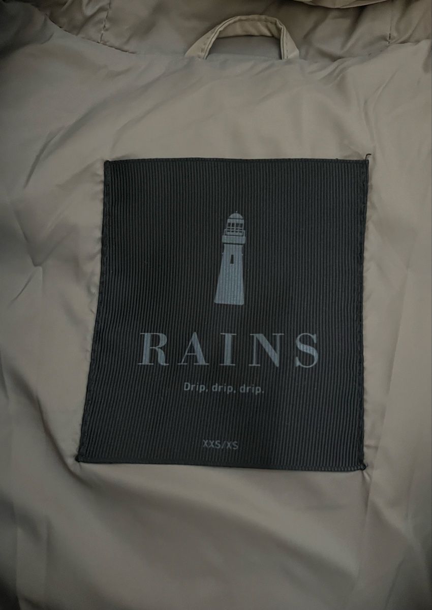 Rains Giacche: Rains Alta Puffer Jacket Metallic – Usato da Thun venduto da yvo_5b7p 1