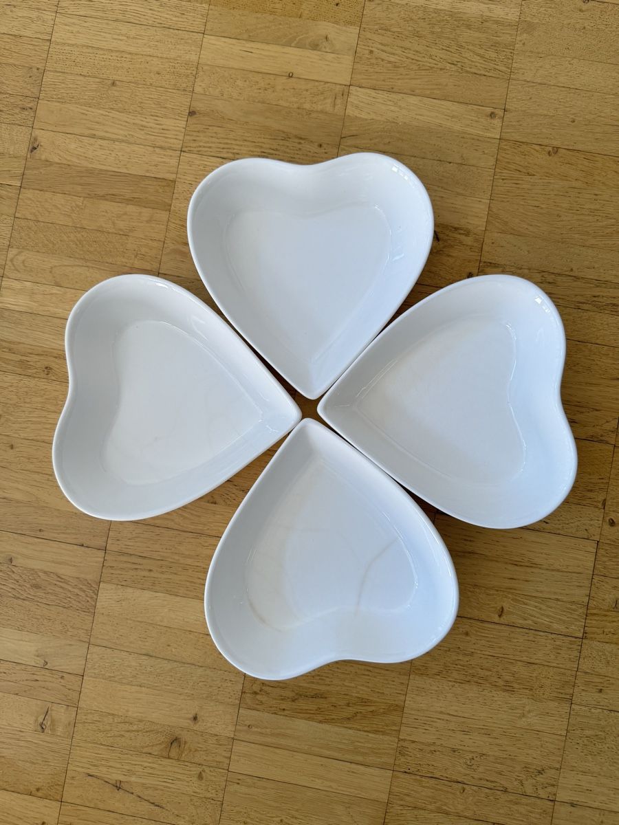 Assiettes: Geschirr Weiss - Herzförmig – D'occasion à Bern par Lexis6