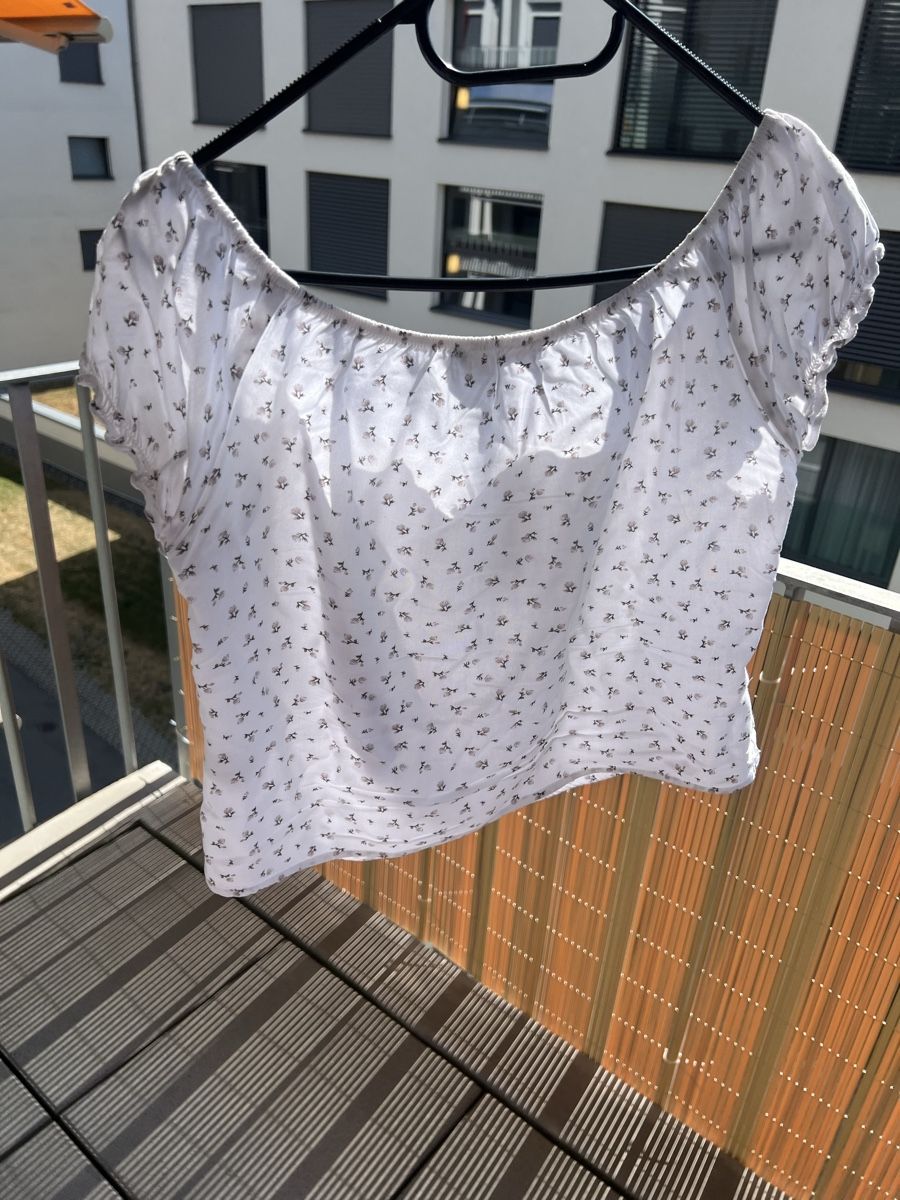Brandy Melville Tops: Haut Brandy Melville  – D'occasion à Epalinges par pau_78d8 1