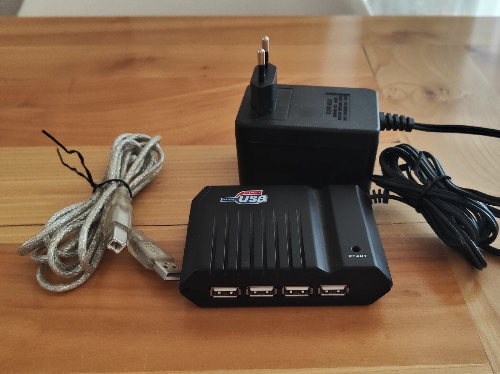 Hub & Switch: Hub USB 4 ports alimenté – Usato da Renens VD venduto da sin_sdr6