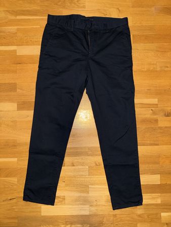 Chinos - Massimo Dutti (EUR 40/US 31)
