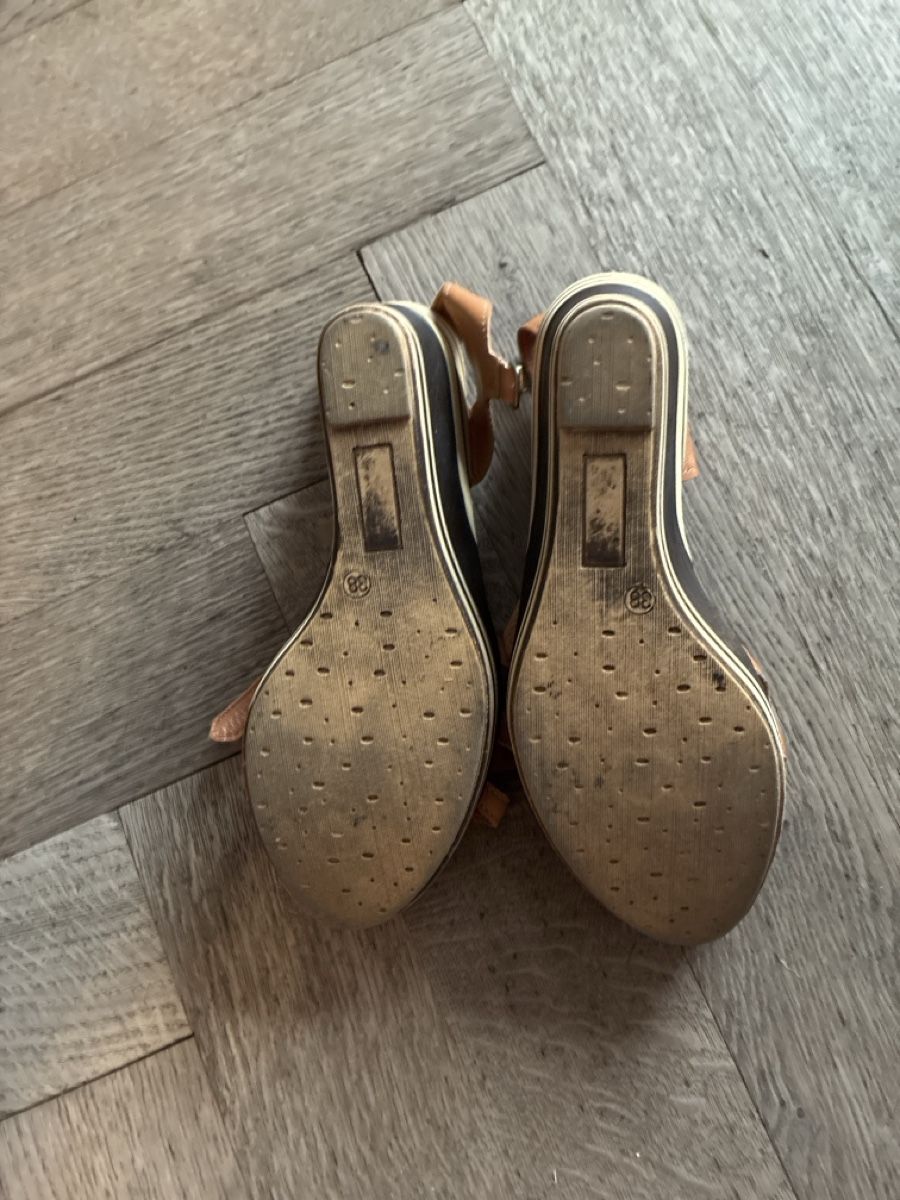 Damenschuhe: Zapatto Ledersandale Gr 38 – Gebraucht aus Zürich von Dsire 2