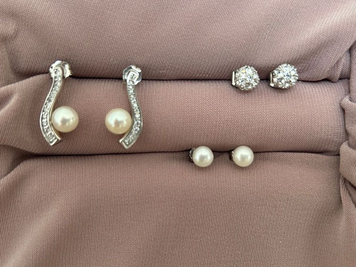 Altri gioielli: Schmuck-Set mit Perlen und Zirkonia Nr. 38 – Nuovo (secondo la descrizione) da Rothenburg venduto da stacostaco