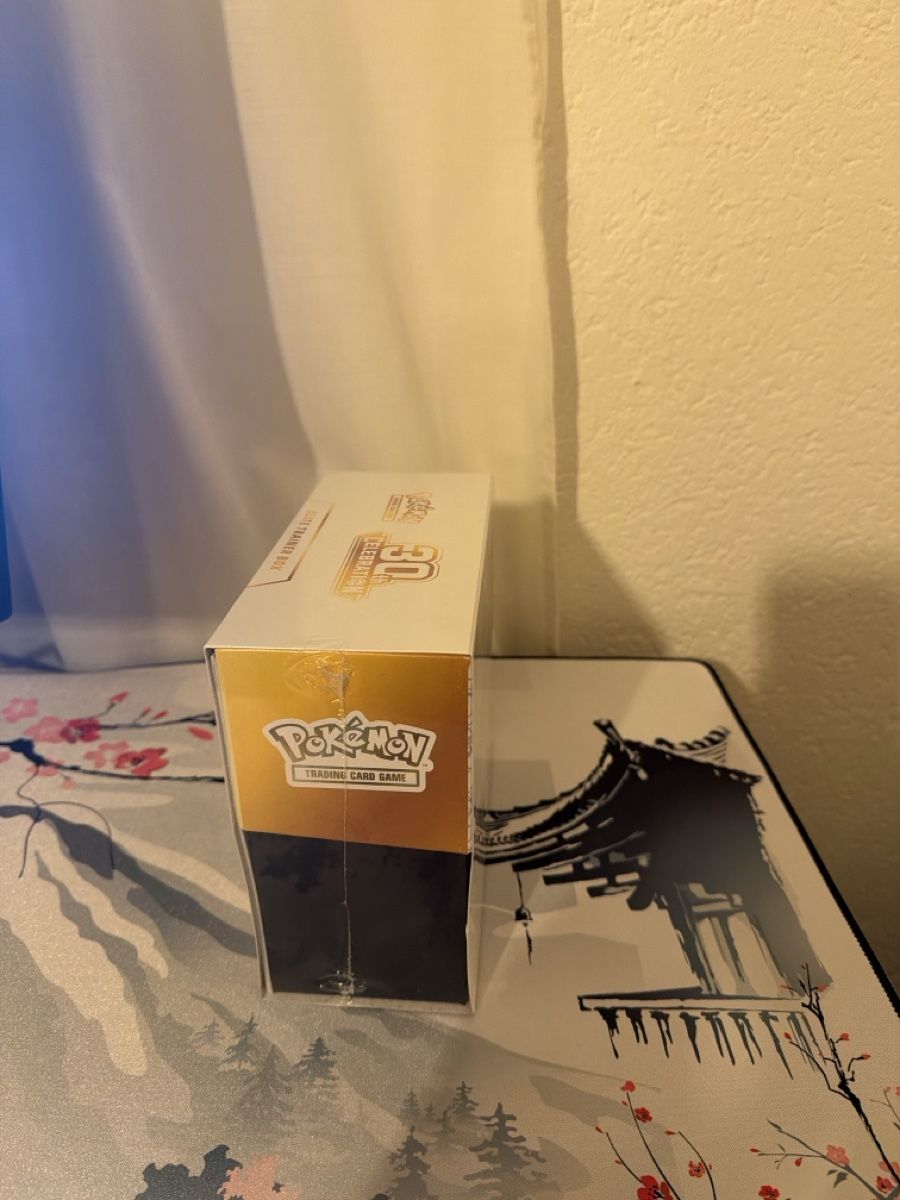 Pokémon Carte collezionabili: Pokemon 30th ETB (EN) – Nuovo e nell'imballaggio originale da Uster venduto da tgo_6dym 2