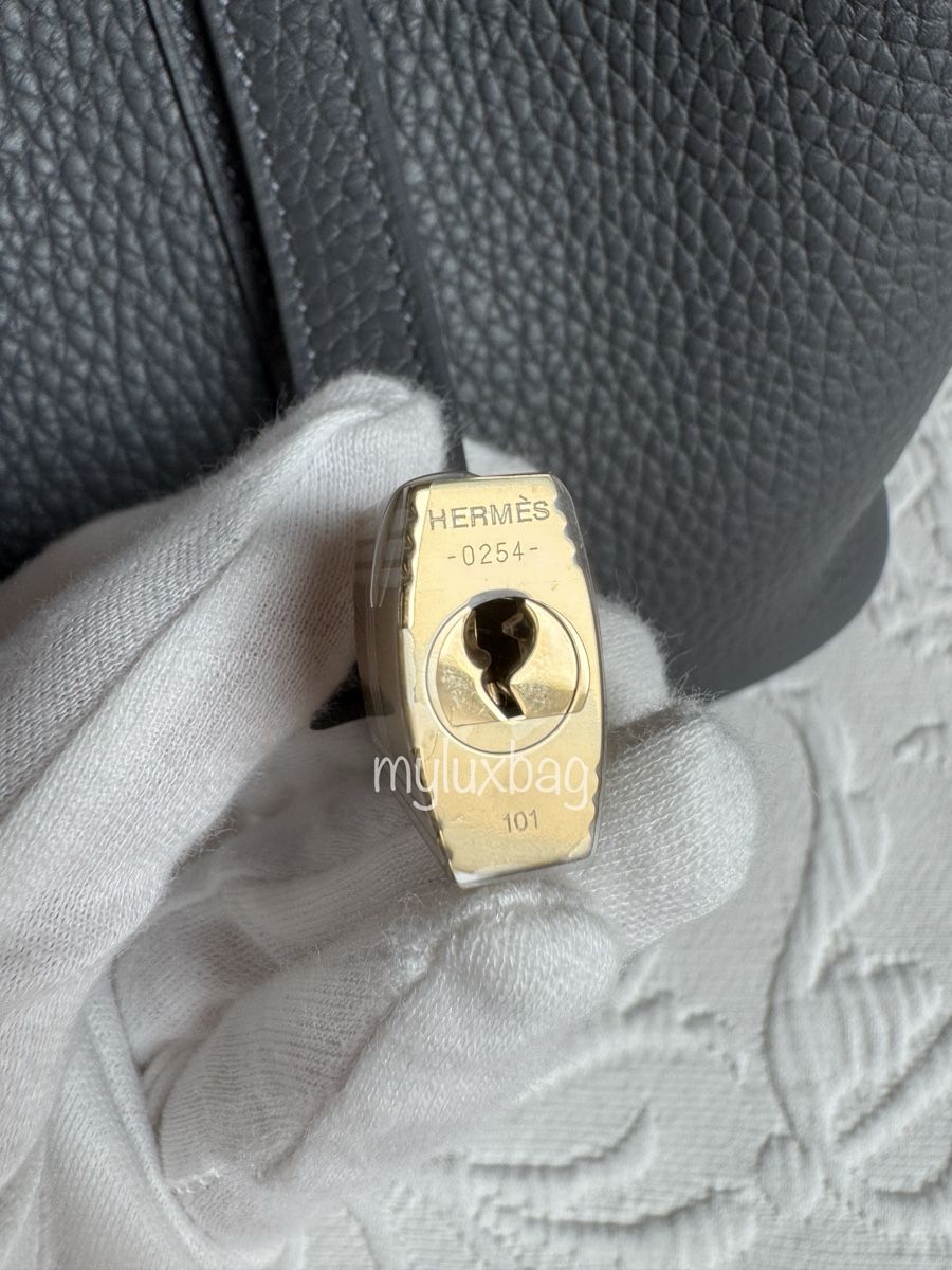 Hermès Borse da donna: Hermès Picotin Lock 22 Clémence Ardoise Permabrass Hardware – Nuovo (secondo la descrizione) da Wil SG venduto da Myluxbag 8