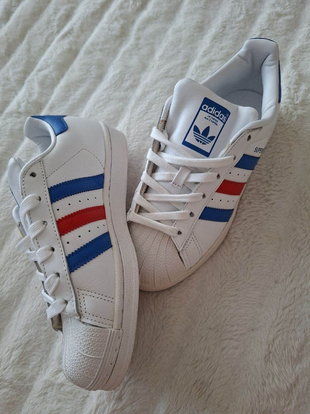 Adidas Scarpe da donna: Baskets Adidas Superstar blanc rouge bleu taille 36 – Usato da Renens VD venduto da ser_j2fn 3