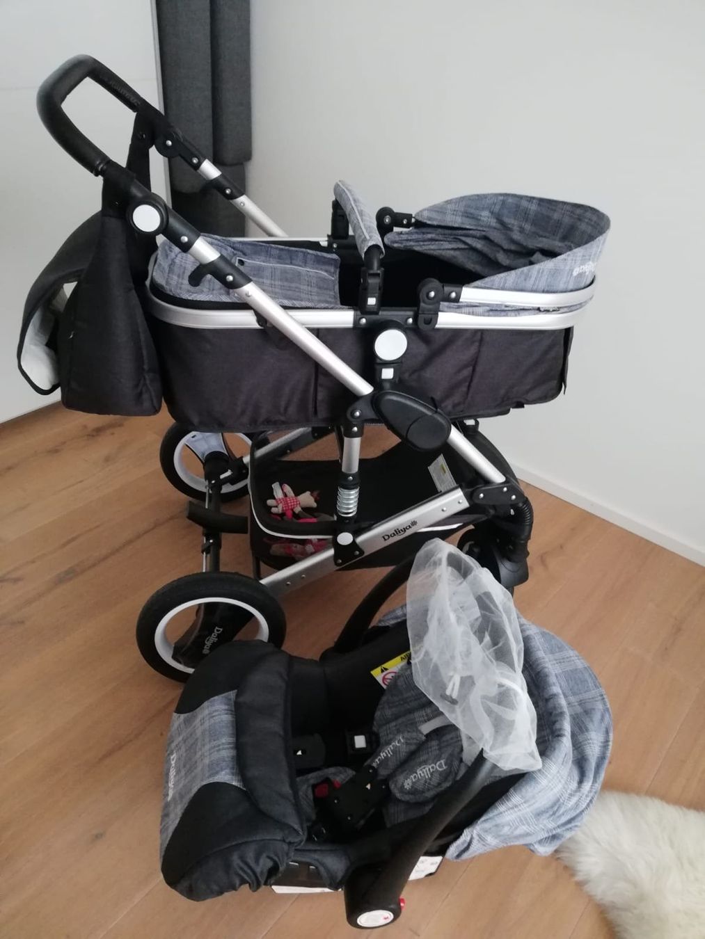 Carrozzine: Fast neuer Kinderwagen mit vielen Extras – Nuovo (secondo la descrizione) da Untersiggenthal venduto da Jackes 3