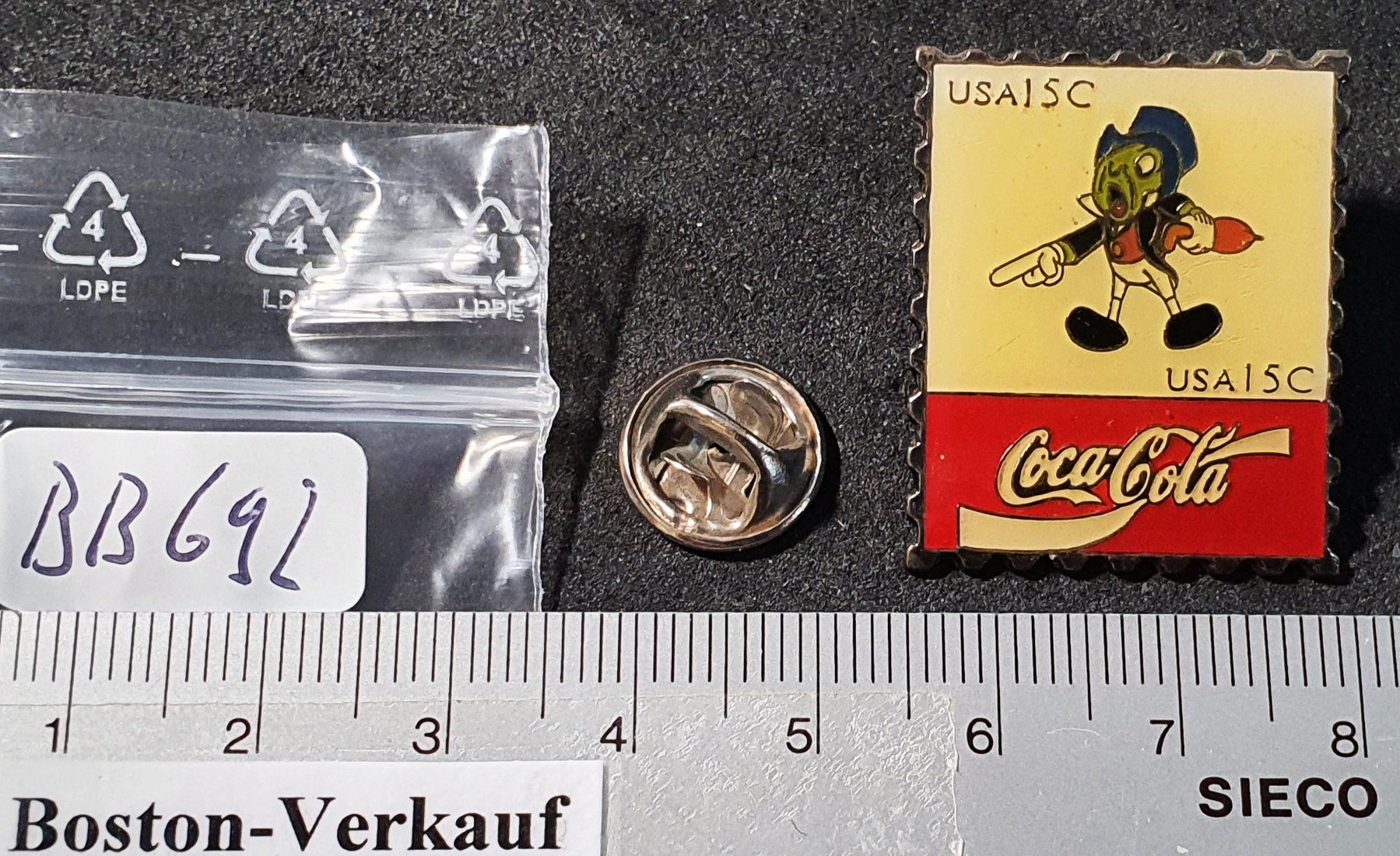 Placchette & Badge: BB692  Pin Coca Cola Walt Disney Comic Figur Jiminy Cricket – Usato da Reinach BL venduto da Boston-Verkauf 1