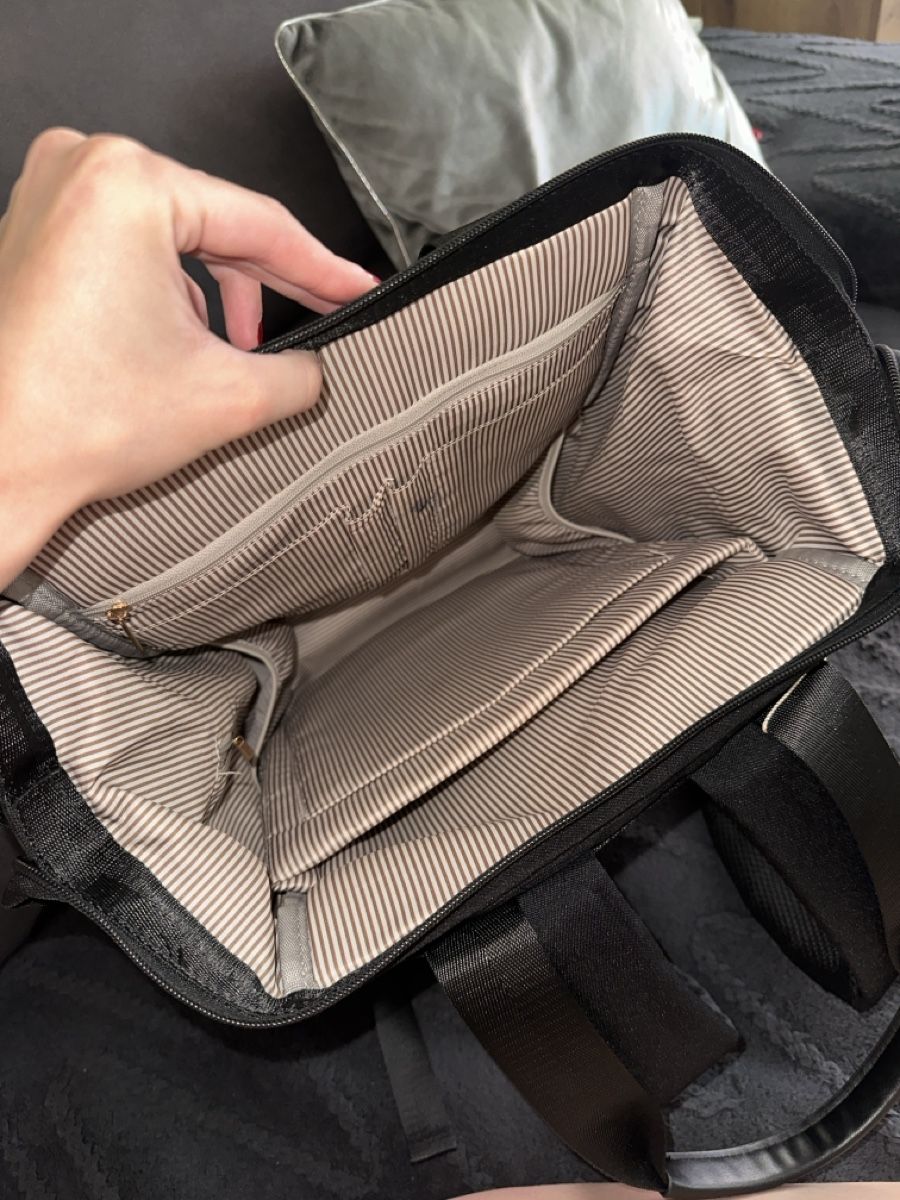 Zaini: Rucksack, Laptop Tasche, Reiserucksack – Nuovo (secondo la descrizione) da Tuggen venduto da kat_xd6f 1