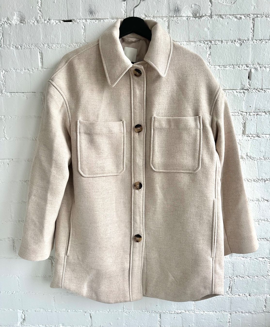 H&M Jacken: Beige oversized Hemd- Jacke/ Field Jacket von H&M – Gebraucht aus Bern von Fraeuleinhonig